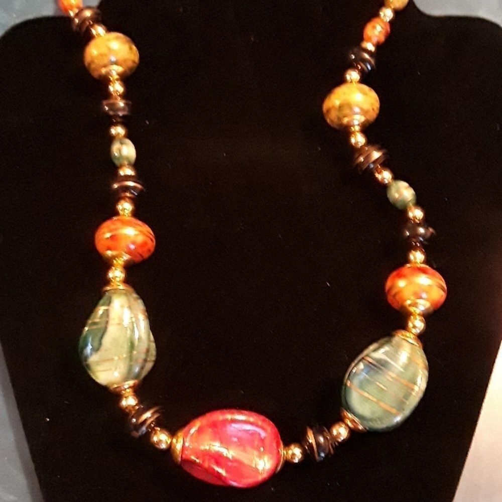 a Stunning Necklace